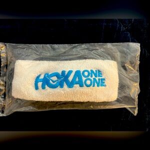 Old school HOKA headband in brand new condition!